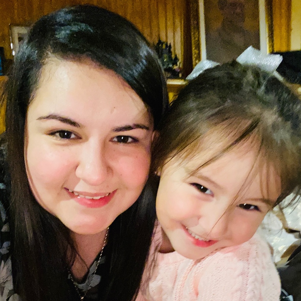 Meet your Posher, Cynthia